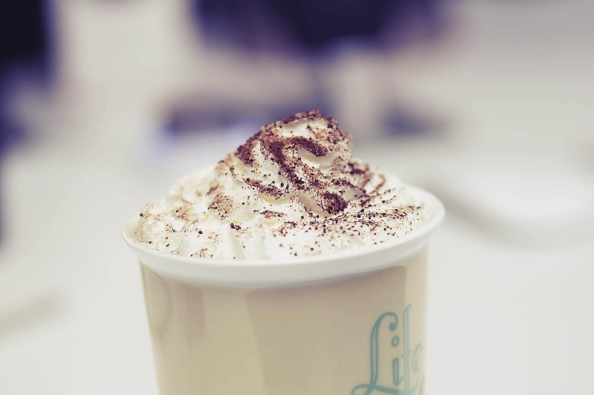 bedtime-drink-cocoa-foam